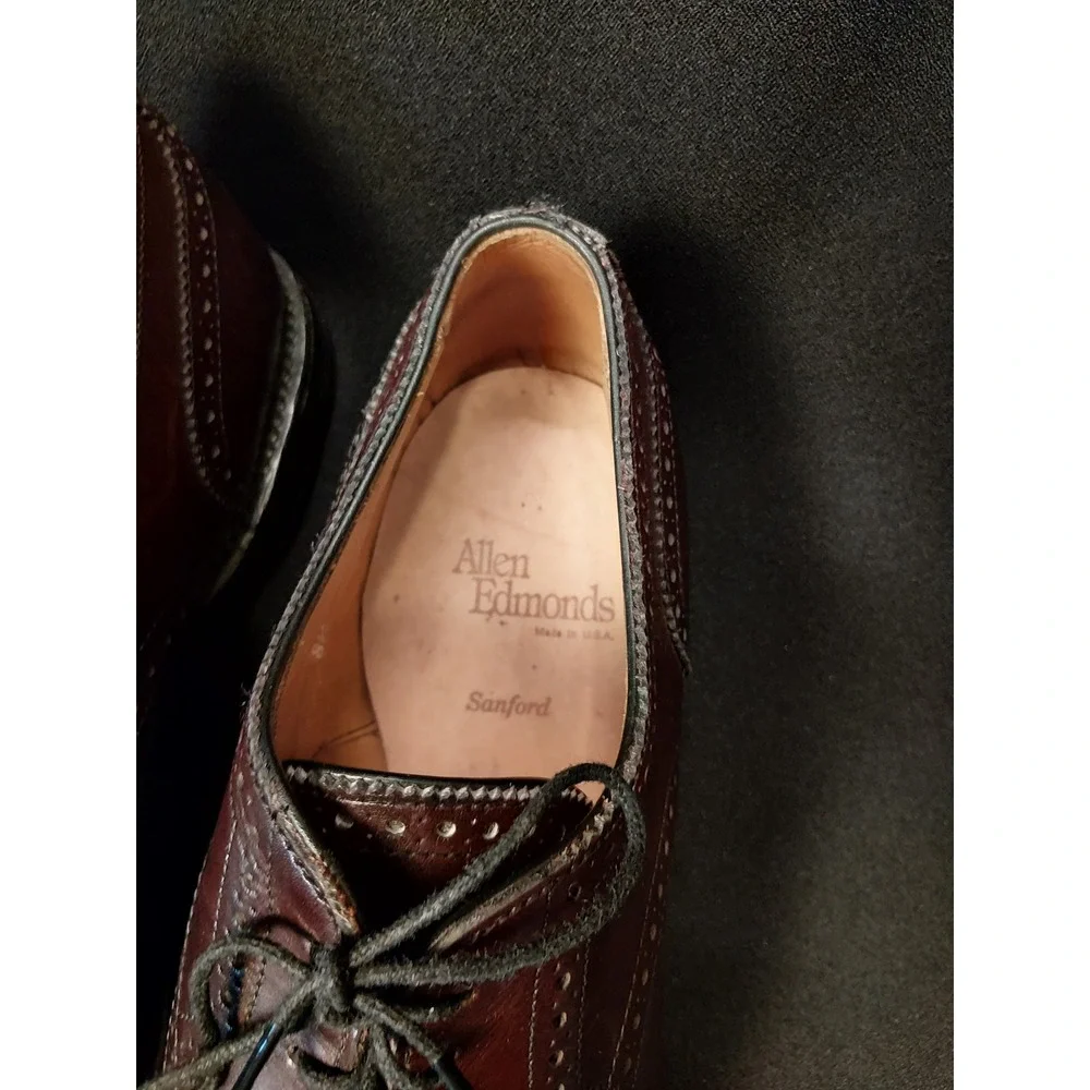Allen Edmonds Mens Sanford 5277 Burgundy‎ Brogue Dress Cap Toe Shoes Size 12 A Allen Edmonds Mens Sanford 5277 Burgundy‎ Brogue Dress Cap  main image 4